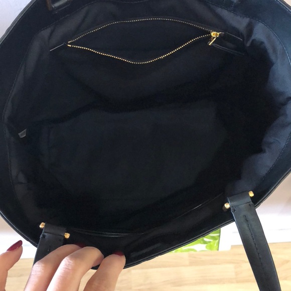 Current Tory Burch tote - Picture 4 of 5